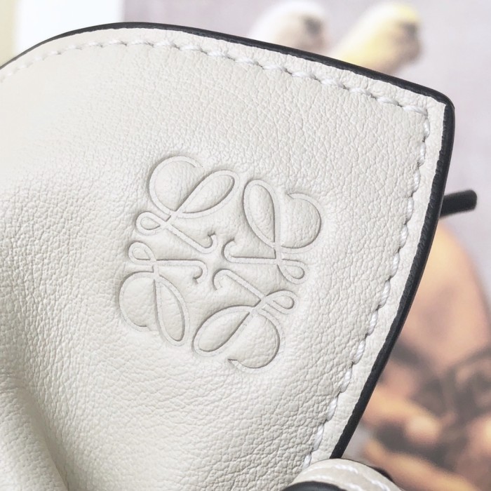 Medium Flamenco clutch in nappa calfskin“30*24.5*10.5CM”-086=