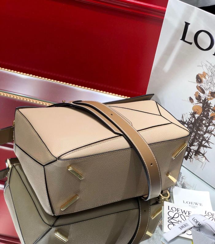 Medium Puzzle bag in soft grained calfskin“29*18*12CM”-027=