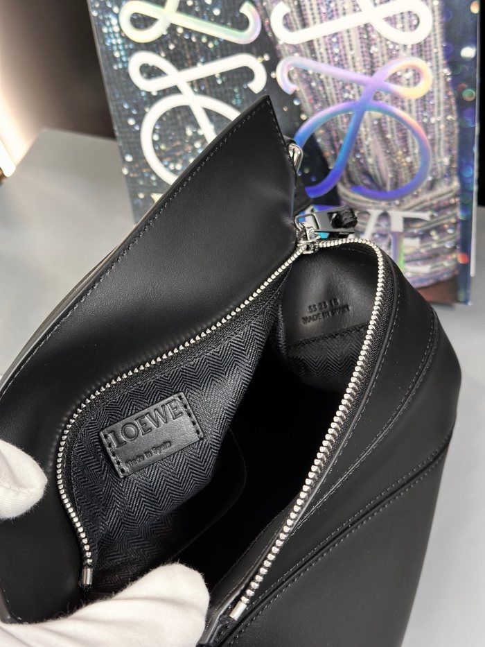 Small Puzzle bag in smooth calfskin“24*16.5*10.5CM”-037=