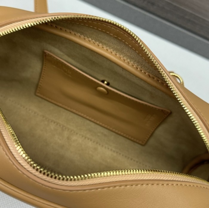 Amazona 23 Cropped Bag In Nappa Calfskin“23*11*10CM”-057=