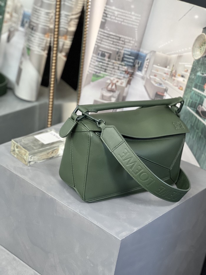 Small Puzzle bag in smooth calfskin“24*16.5*10.5CM”-007=