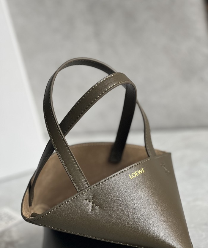 Puzzle Fold Tote In Shiny Calfskin“20*16.5*9.5CM”-057=