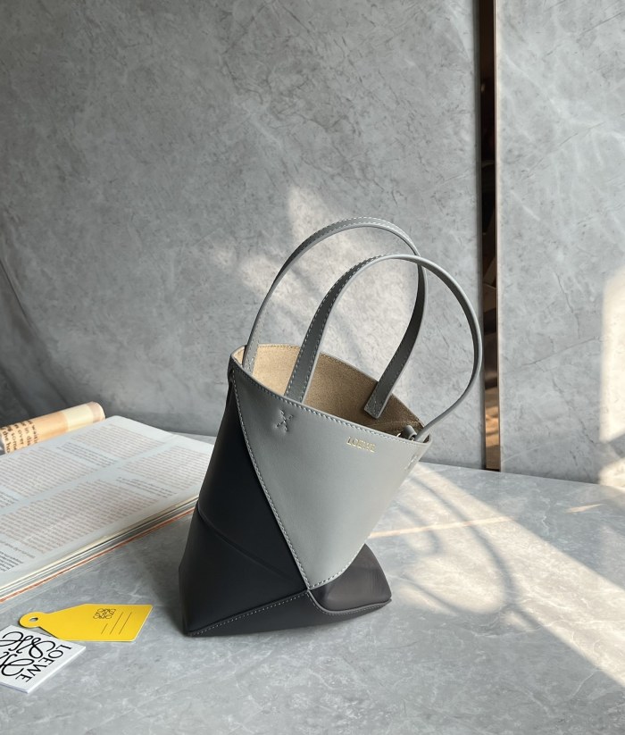 Puzzle Fold Tote In Shiny Calfskin“20*16.5*9.5CM”-057=