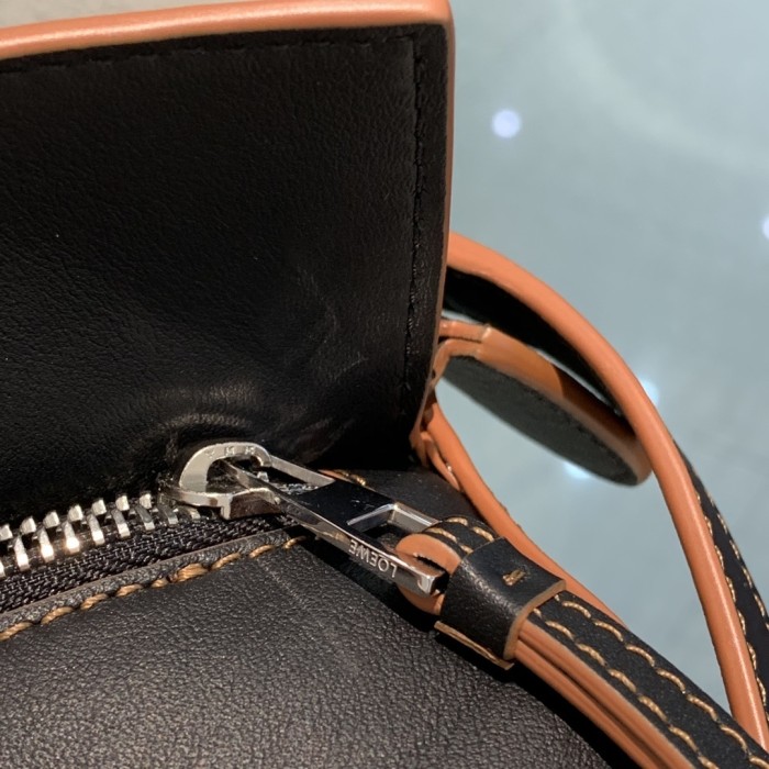 Small Puzzle Edge bag in classic calfskin“24*16*10.5CM”-027=