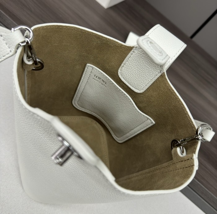 Pebble Bucket Bag In Soft Grained Calfskin“19.5*16*16CM”-037=