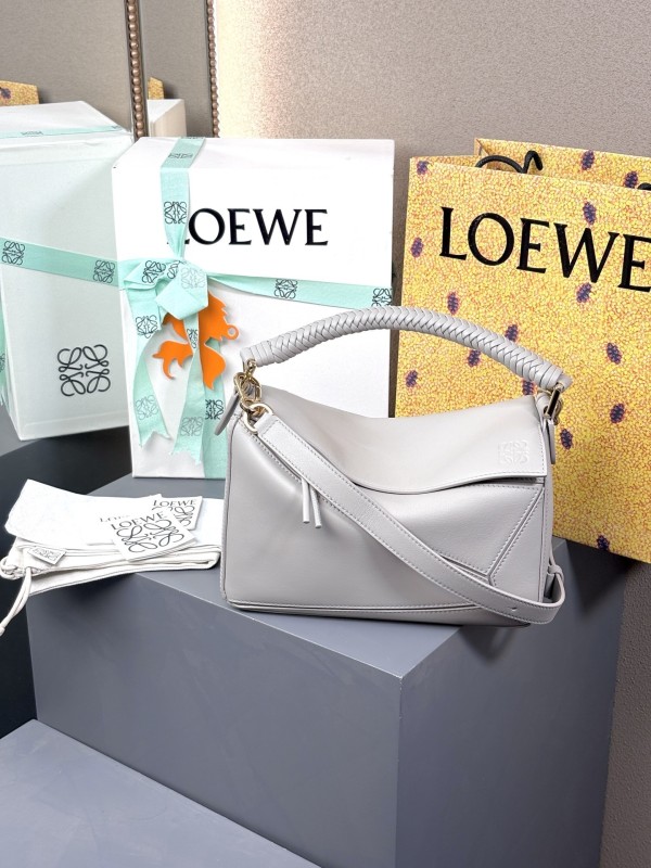 Small Puzzle bag in smooth calfskin“24*16*10.5CM”-057=