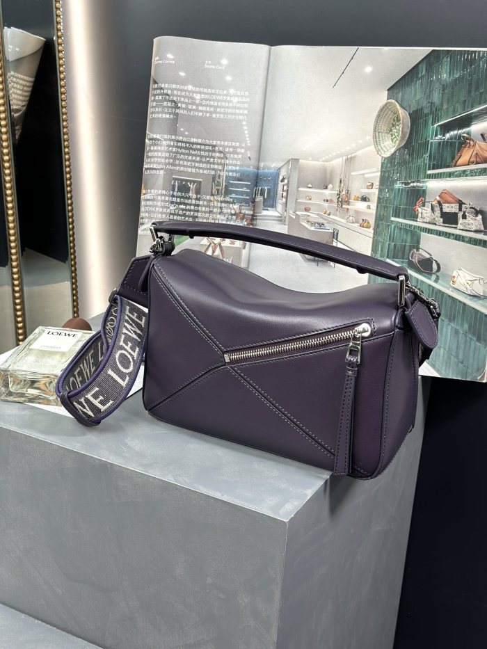 Small Puzzle bag in smooth calfskin“24*16.5*10.5CM”-037=