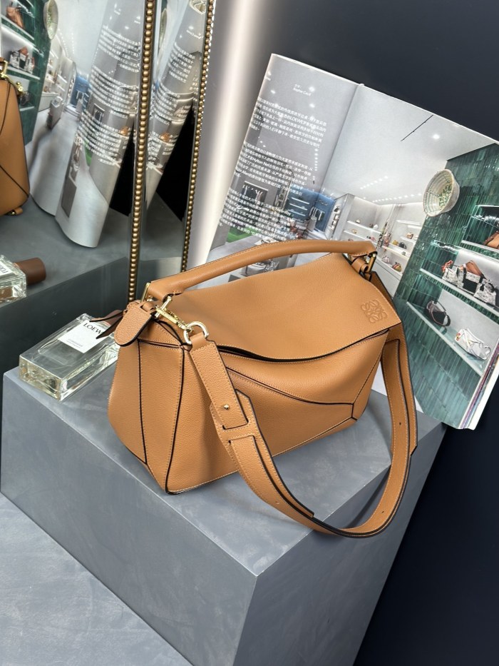 Medium Puzzle bag in soft grained calfskin“29*18*12CM”-027=