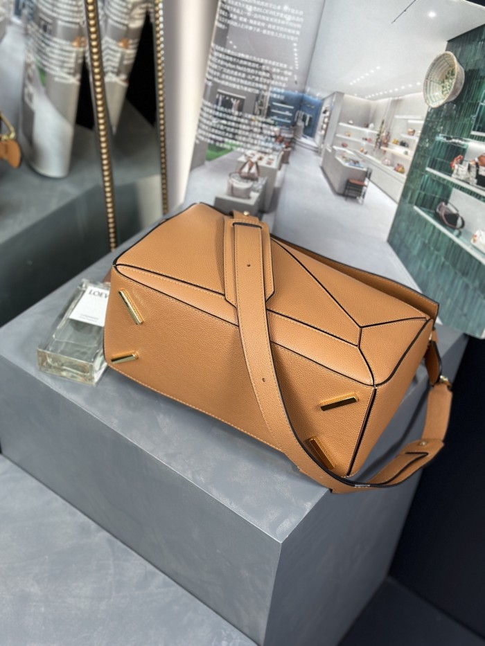 Medium Puzzle bag in soft grained calfskin“29*18*12CM”-027=