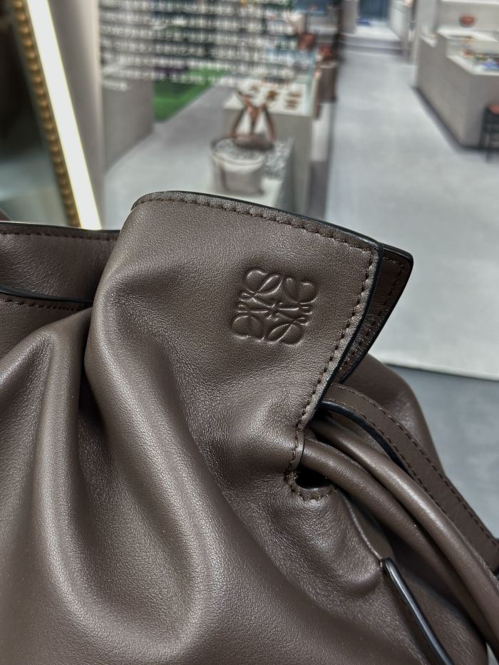 Medium Flamenco clutch in nappa calfskin“30*24.5*10.5CM”-086=