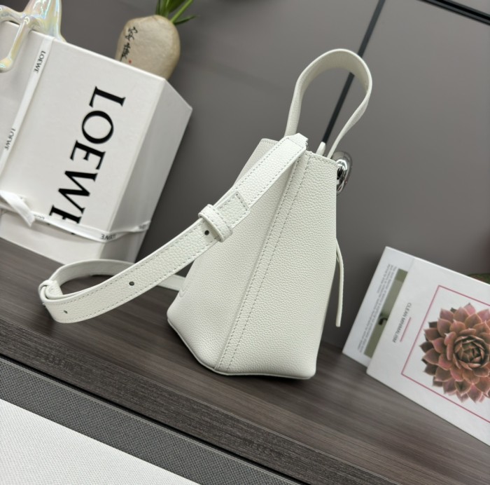 Pebble Bucket Bag In Soft Grained Calfskin“19.5*16*16CM”-037=