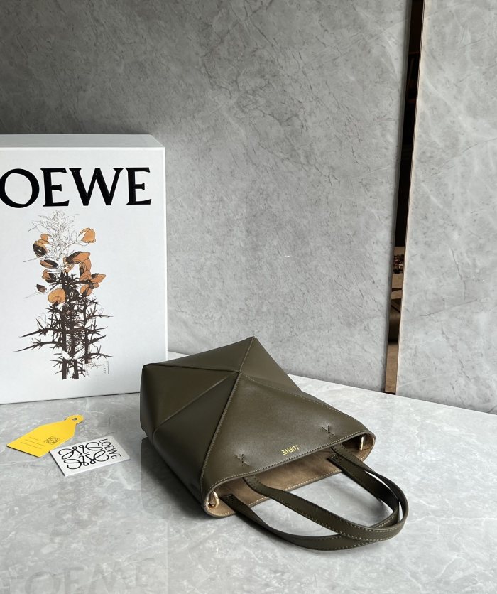 Puzzle Fold Tote In Shiny Calfskin“20*16.5*9.5CM”-057=