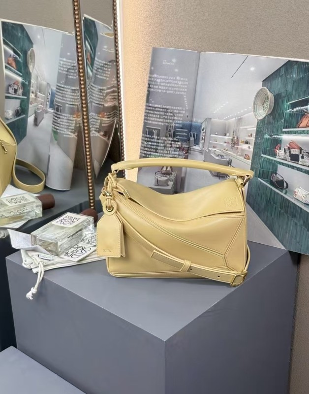 Small Featherlight Puzzle bag in nappa lambskin“24*16.5*10.5CM”-057=