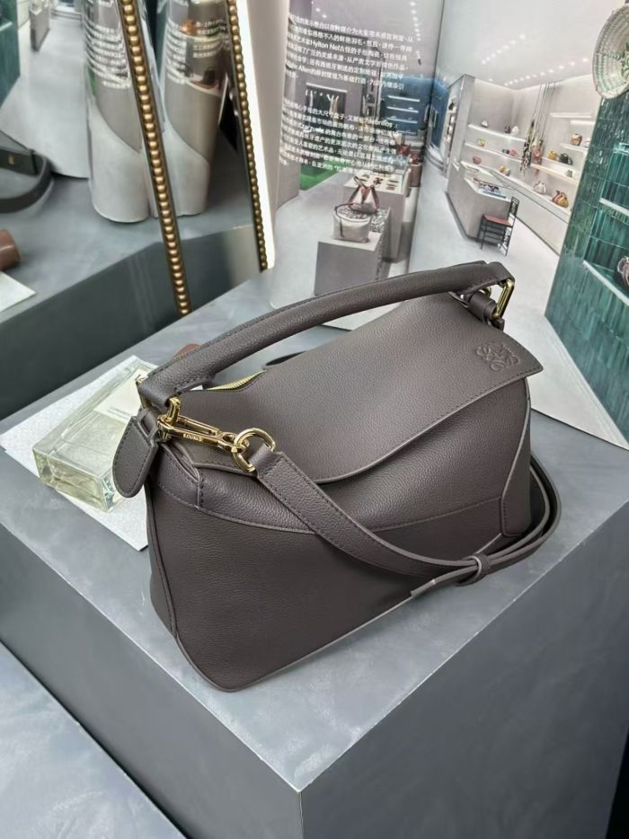 Small Puzzle Edge bag in soft grained calfskin“24*16*10.5CM”-086=