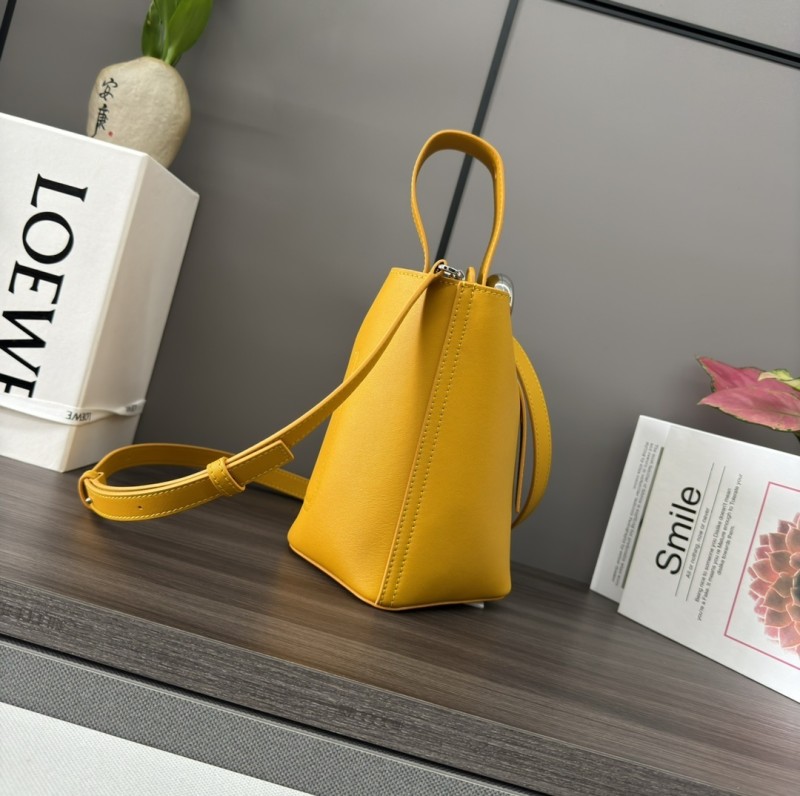 Pebble Bucket Bag In Soft Grained Calfskin“19.5*16*16CM”-037=