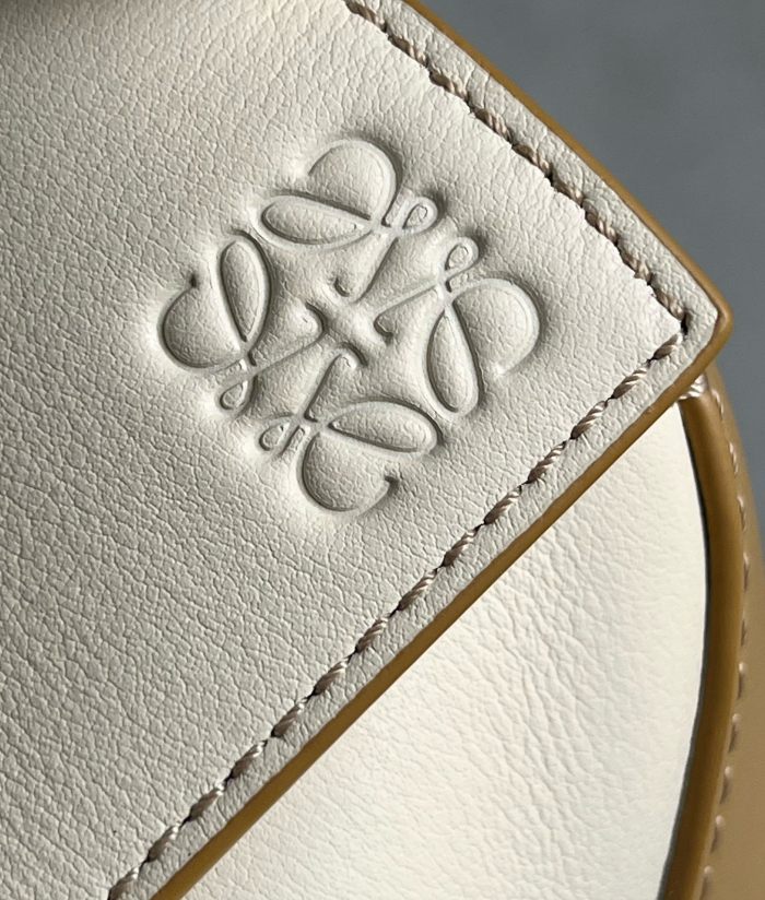 Puzzle Edge Bag In Soft Grained Calfskin “18*12*8CM”-037=