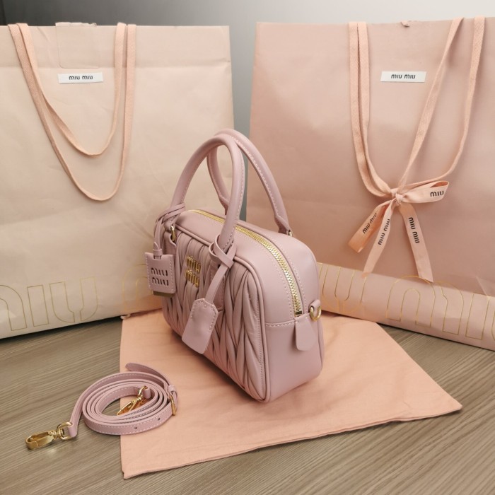 Arcadie Matelassé Nappa Leather Bag“24*16*7.5CM”-0511=