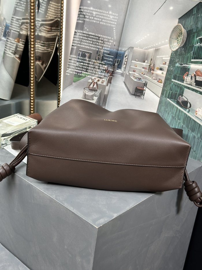 Medium Flamenco clutch in nappa calfskin“30*24.5*10.5CM”-086=