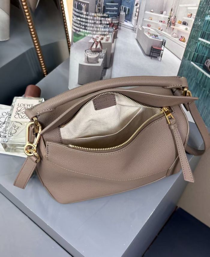 Small Puzzle Edge bag in soft grained calfskin“24*16*10.5CM”-086=
