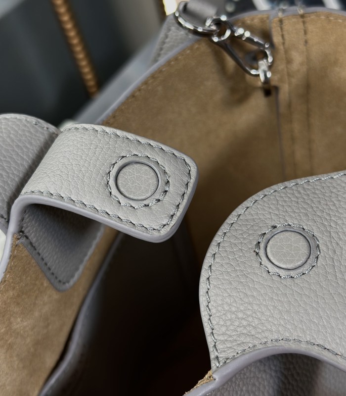 Mini Pebble Bucket bag in smooth calfskin“19.5*16*16CM”-037=