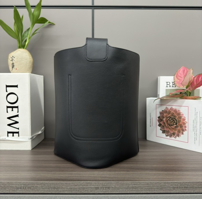 Pebble Bucket Bag In Soft Grained Calfskin“28*24.5*23.5CM”-087=