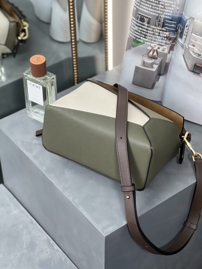 Small Puzzle Edge bag in classic calfskin“24*16*10.5CM”-027=