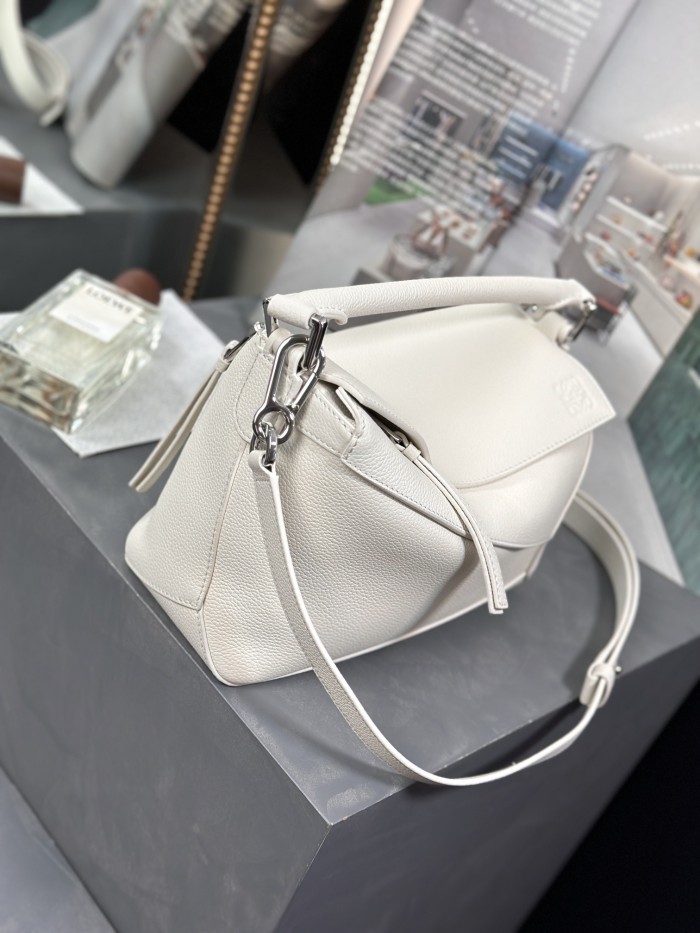 Small Puzzle Edge bag in soft grained calfskin“24*16*10.5CM”-086=