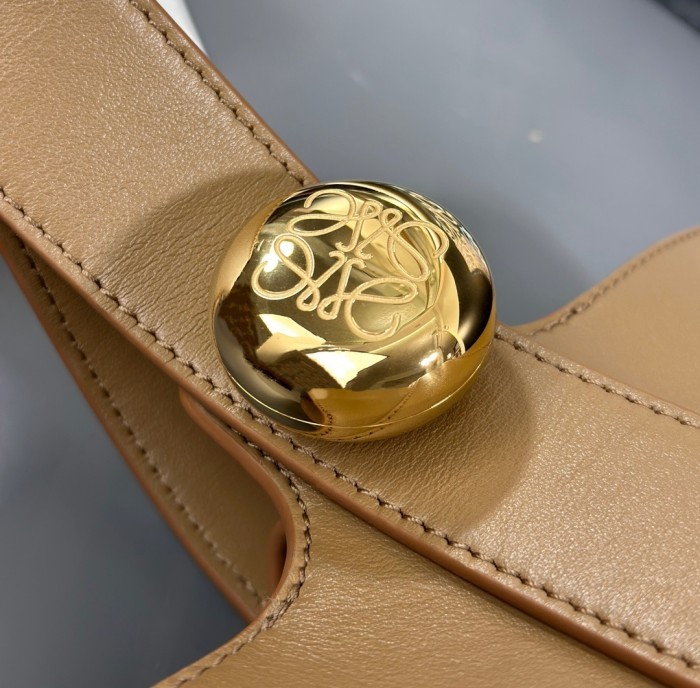 Mini Pebble bucket in smooth calfskin“19.5*16*16CM”-037=