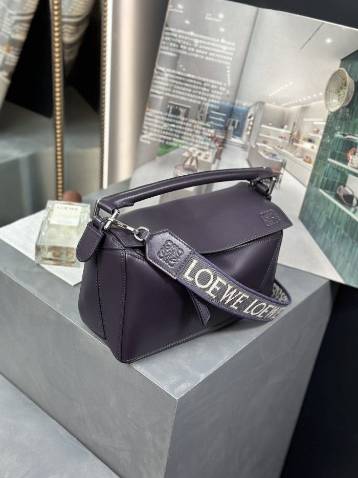 Small Puzzle bag in smooth calfskin“24*16.5*10.5CM”-037=
