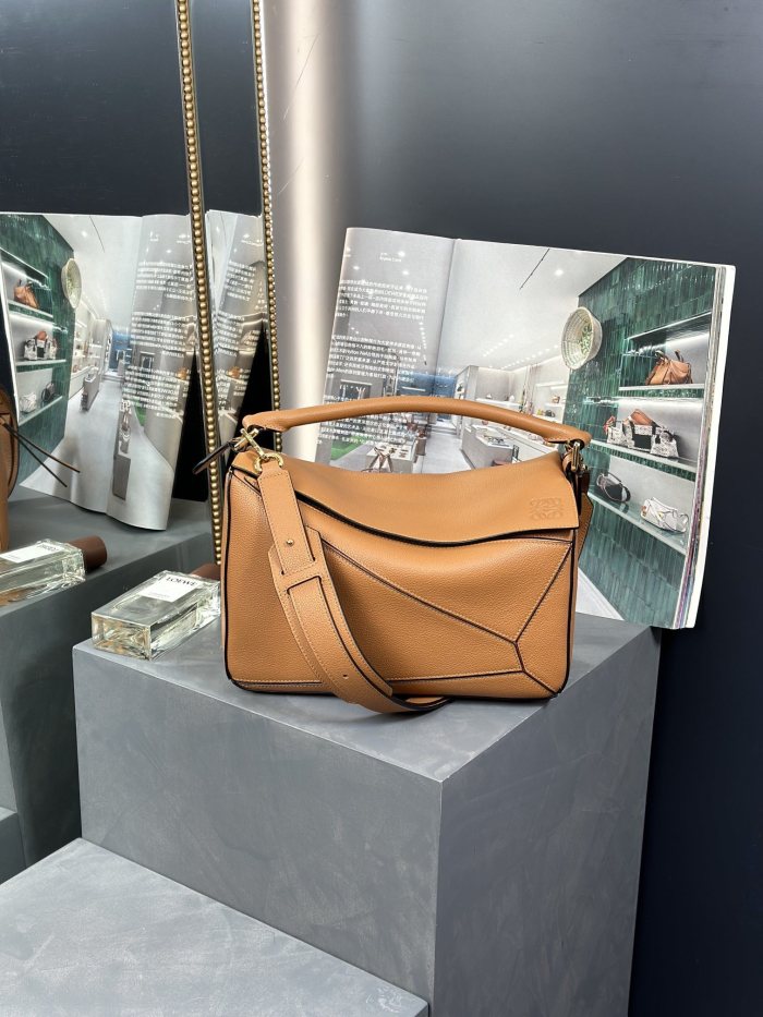Medium Puzzle bag in soft grained calfskin“29*18*12CM”-027=