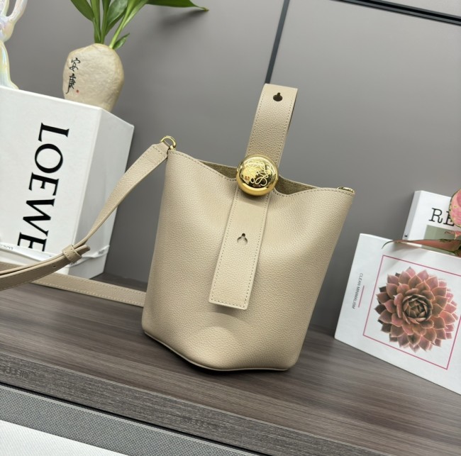Pebble Bucket Bag In Soft Grained Calfskin“19.5*16*16CM”-037=