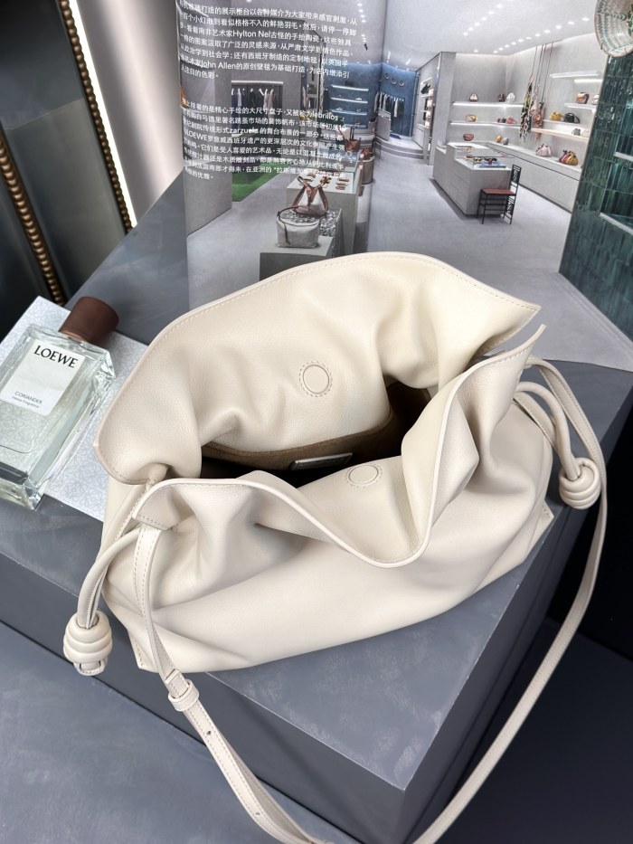 Medium Flamenco clutch in nappa calfskin“30*24.5*10.5CM”-086=