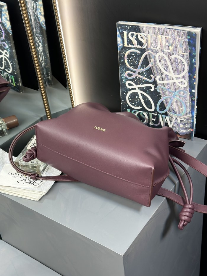 Medium Flamenco clutch in nappa calfskin“30*24.5*10.5CM”-086=
