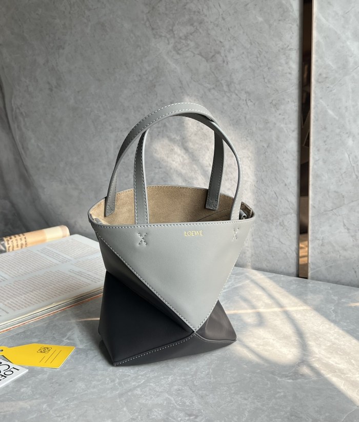 Puzzle Fold Tote In Shiny Calfskin“20*16.5*9.5CM”-057=