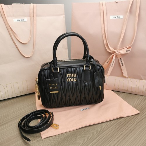 Arcadie Matelassé Nappa Leather Bag“24*16*7.5CM”-0511=