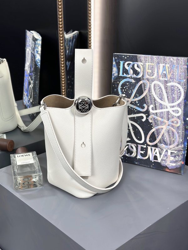Mini Pebble Bucket bag in smooth calfskin“19.5*16*16CM”-037=