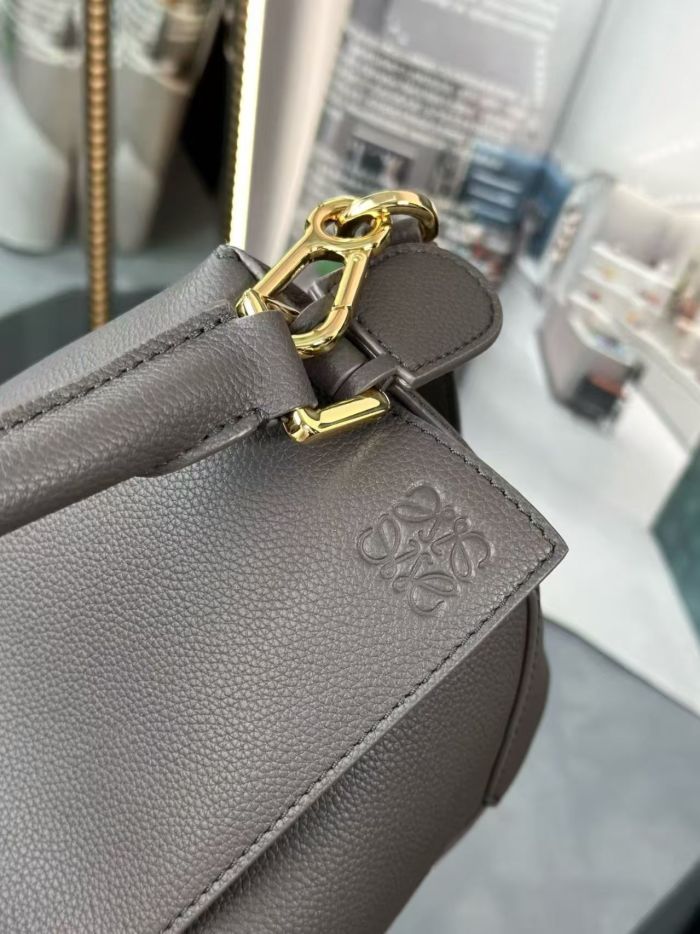Small Puzzle Edge bag in soft grained calfskin“24*16*10.5CM”-086=