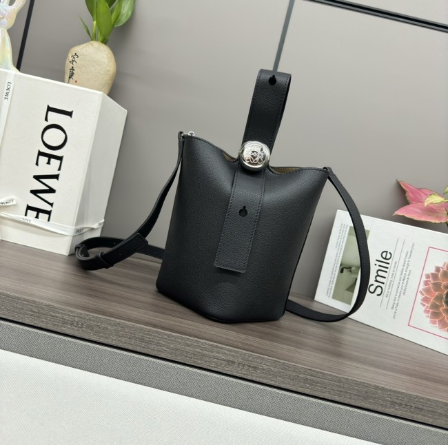 Pebble Bucket Bag In Soft Grained Calfskin“19.5*16*16CM”-037=