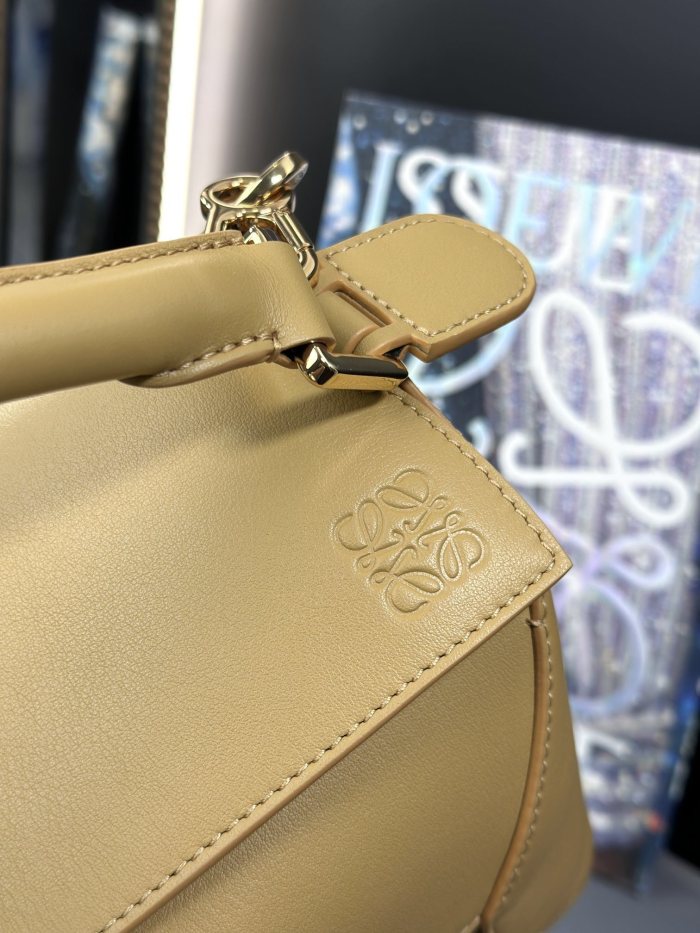 Small Puzzle Edge bag in classic calfskin“24*16*10.5CM”-086=