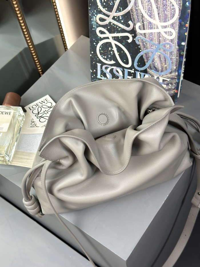 Medium Flamenco clutch in nappa calfskin“30*24.5*10.5CM”-086=