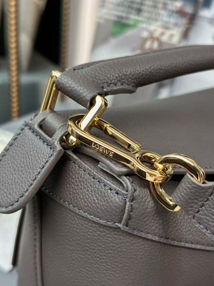 Small Puzzle Edge bag in soft grained calfskin“24*16*10.5CM”-086=