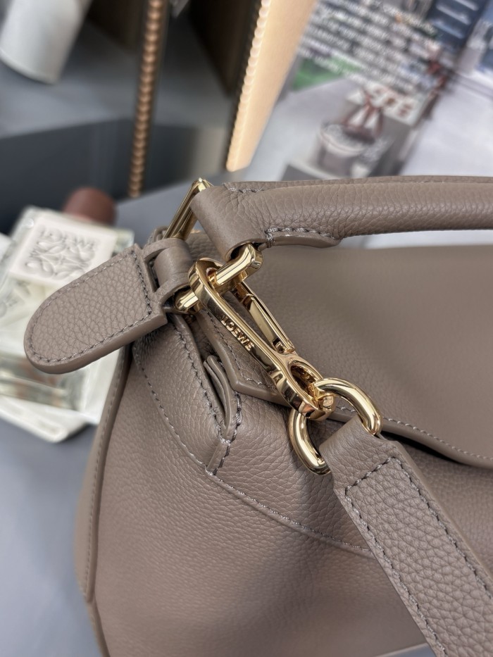 Small Puzzle Edge bag in soft grained calfskin“24*16*10.5CM”-086=