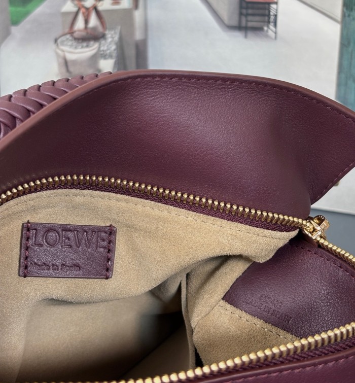 Small Puzzle bag in smooth calfskin“24*16*10.5CM”-057=