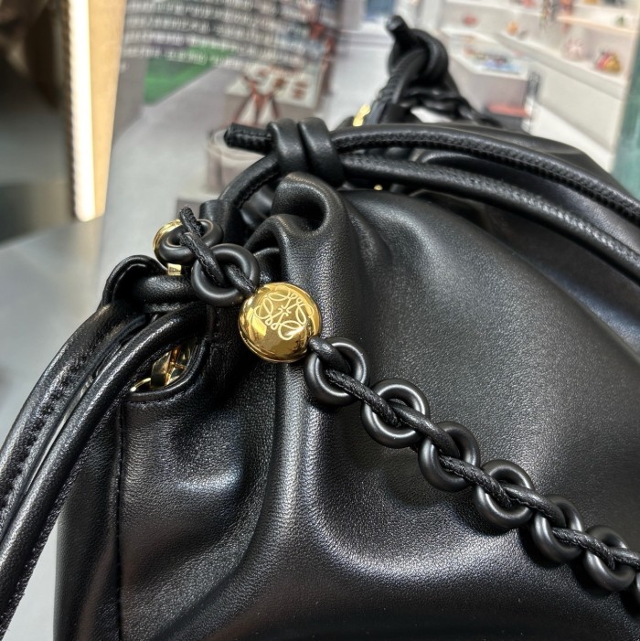 Medium Flamenco purse in mellow nappa lambskin“30*20*10.5CM”-037=