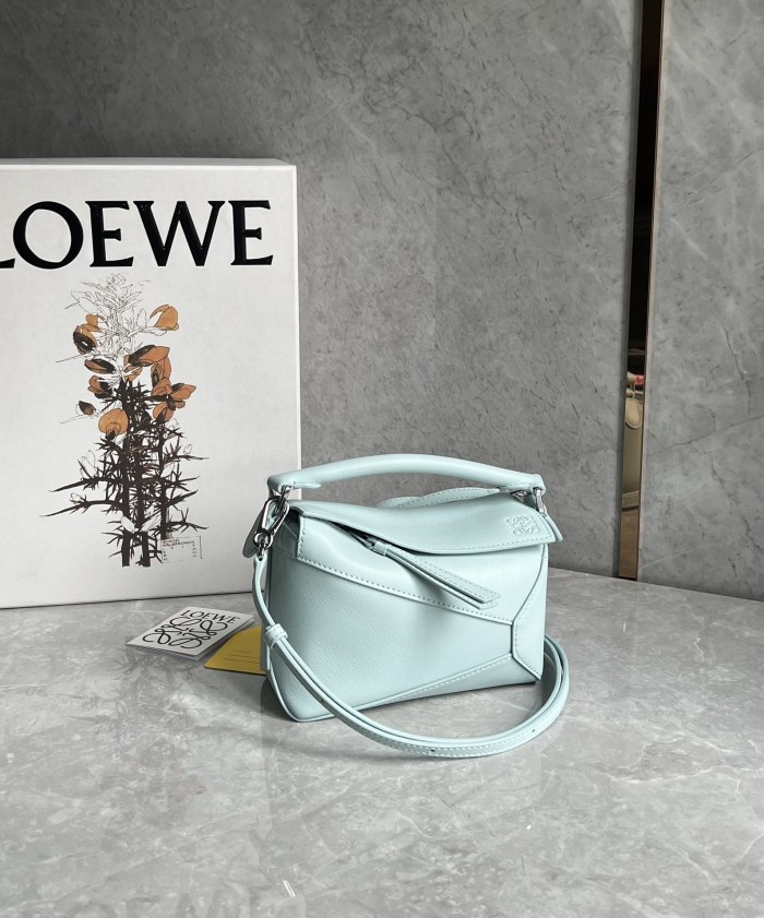Puzzle Edge Bag In Soft Grained Calfskin “18*12*8CM”-037=