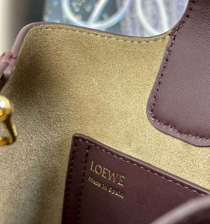 Mini Pebble bucket in smooth calfskin“19.5*16*16CM”-037=