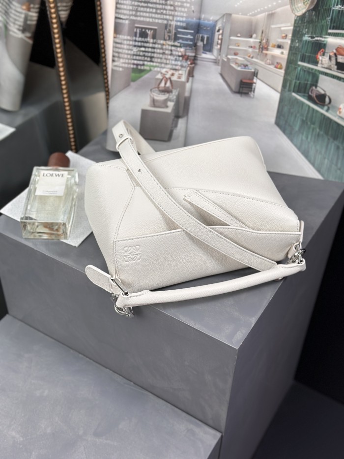 Small Puzzle Edge bag in soft grained calfskin“24*16*10.5CM”-086=