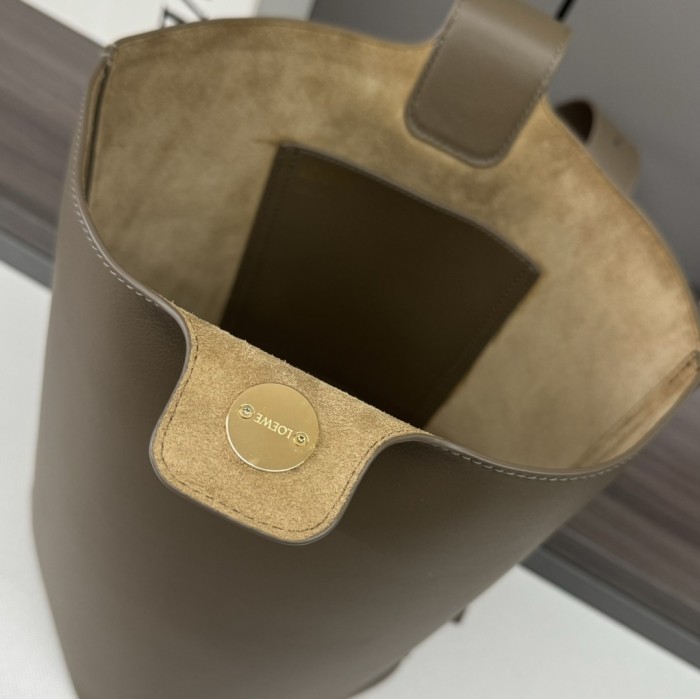 Pebble Bucket Bag In Soft Grained Calfskin“28*24.5*23.5CM”-087=