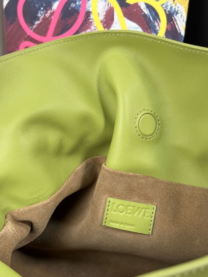 Medium Flamenco clutch in nappa calfskin“30*24.5*10.5CM”-086=