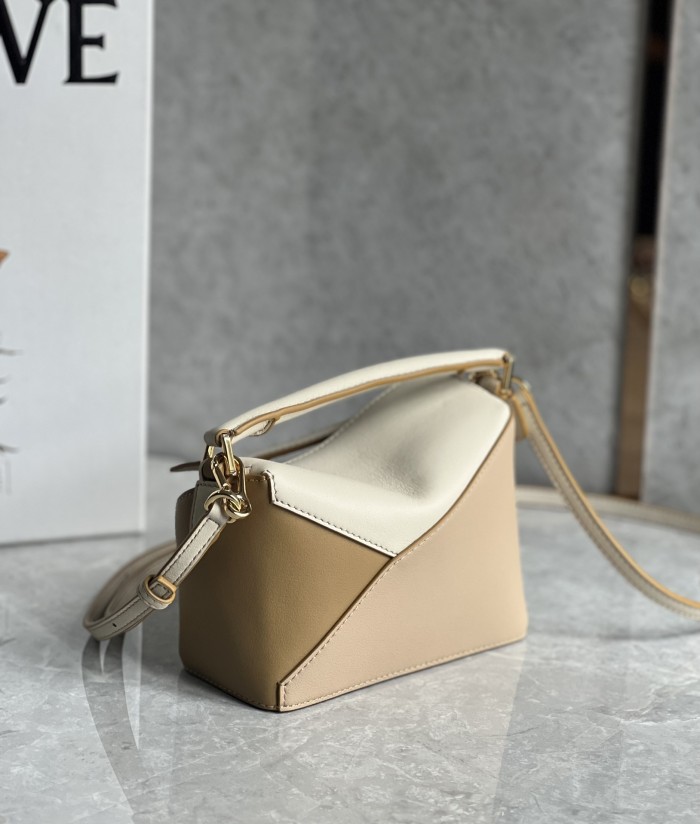 Puzzle Edge Bag In Soft Grained Calfskin “18*12*8CM”-037=
